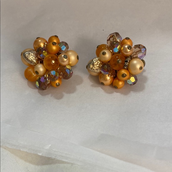 Elegant Cluster 1960’s Earrings in Gold and Orange - Picture 3 of 4